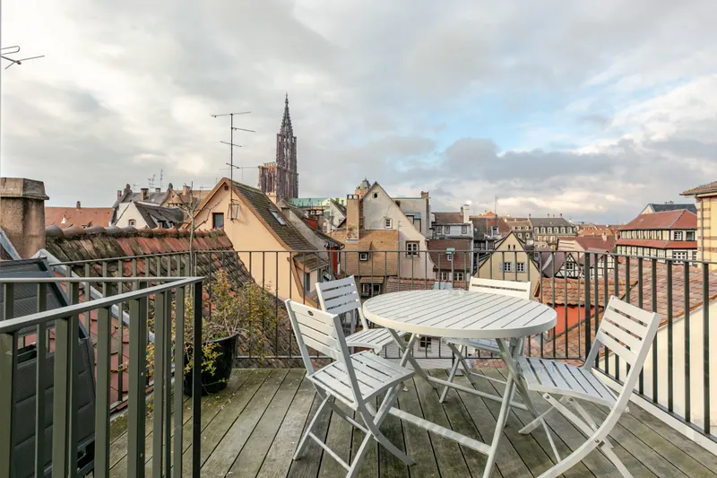 Terrasse d'un appartement en location courte durée à Strasbourg